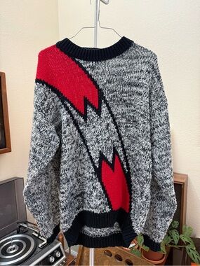 Spettro Men's Crewneck Marled Black & Gray Sweater with Red Accent